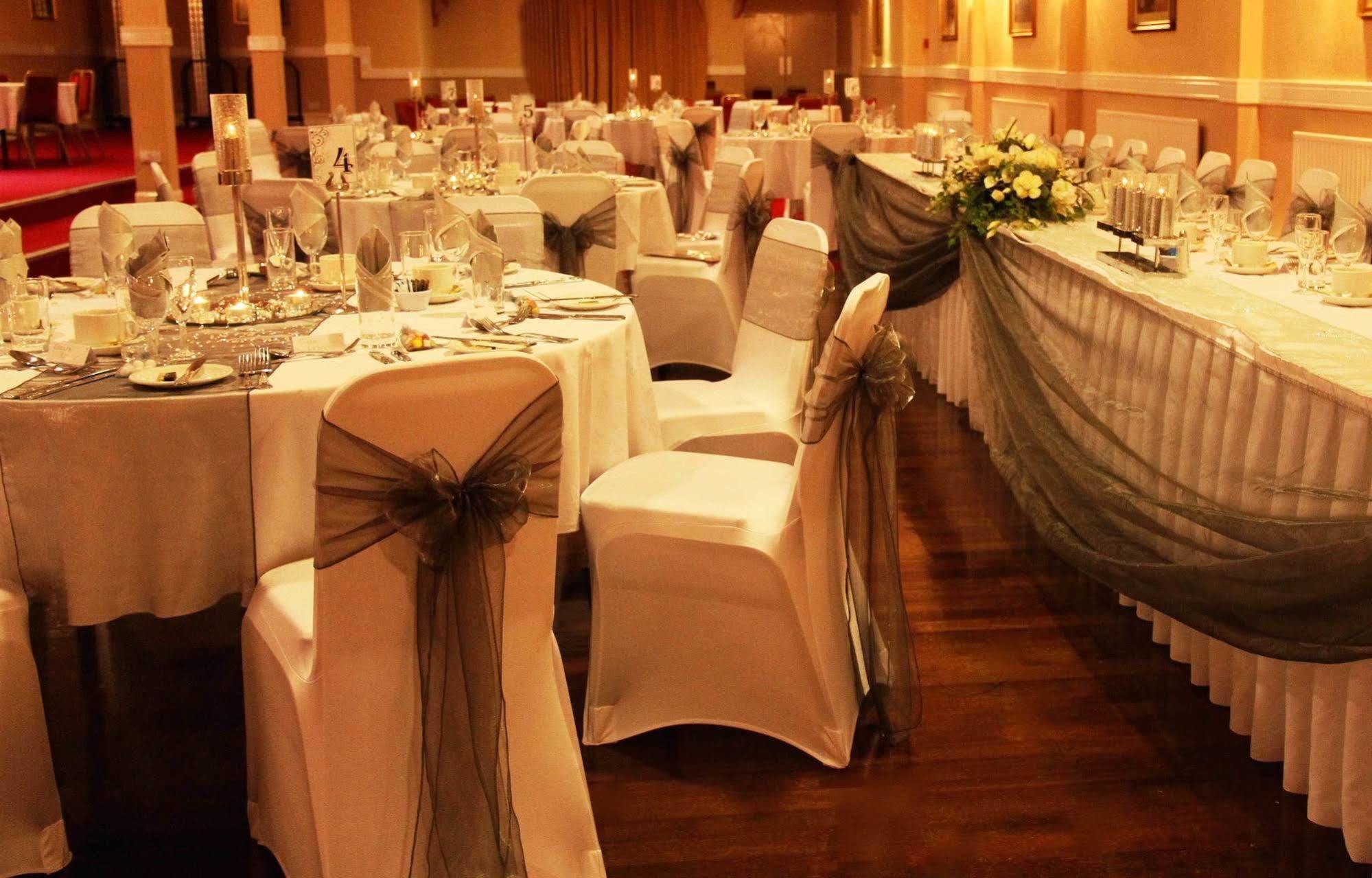 King Charles Hotel กิลลิงแงม ภายนอก รูปภาพ