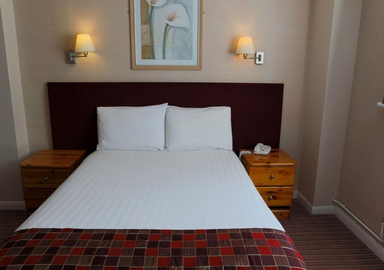King Charles Hotel กิลลิงแงม ภายนอก รูปภาพ