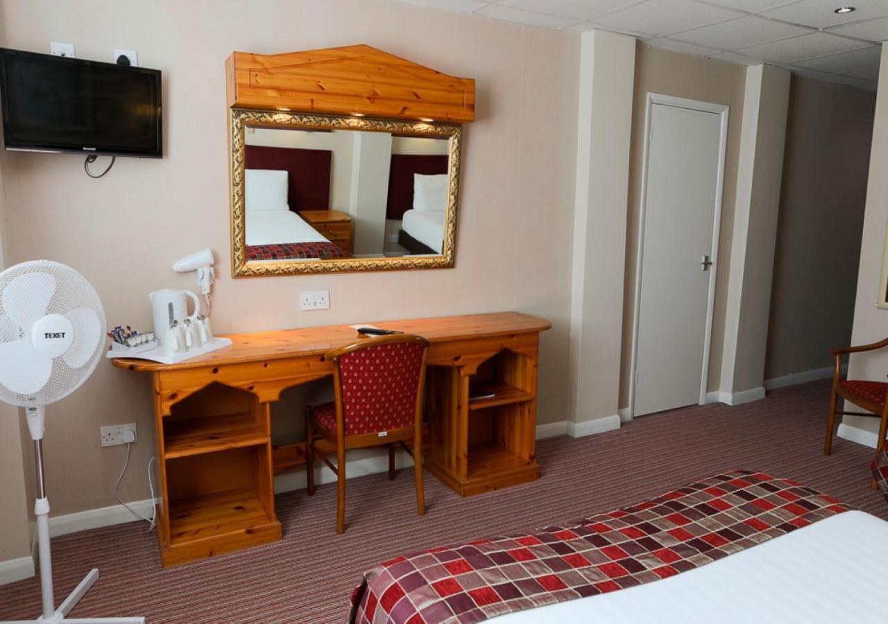 King Charles Hotel กิลลิงแงม ภายนอก รูปภาพ